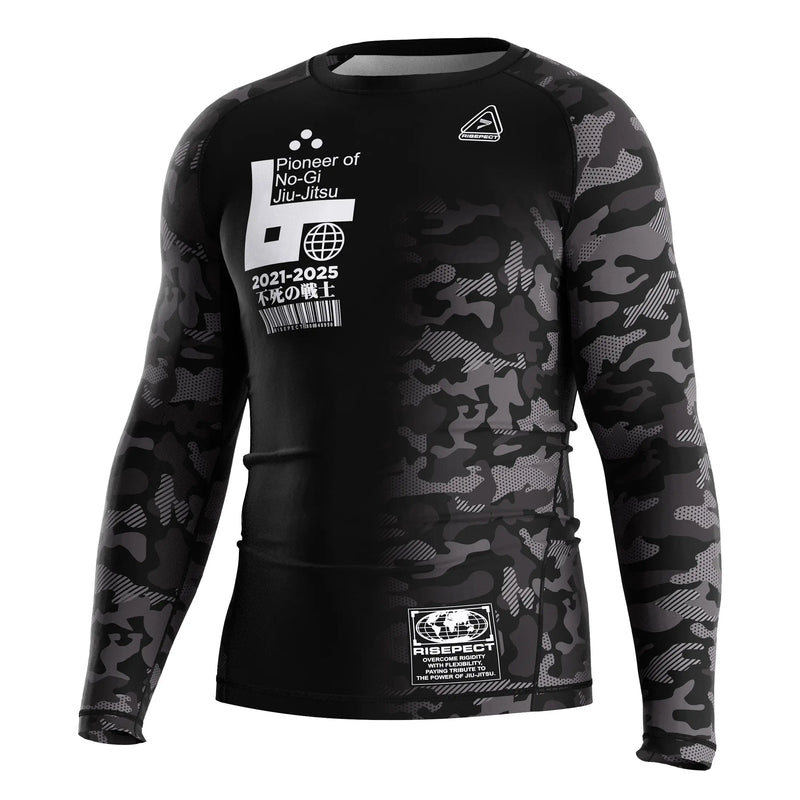 Right Front View of 3rd Generation Shadow Drift Long Sleeve Rash Guard