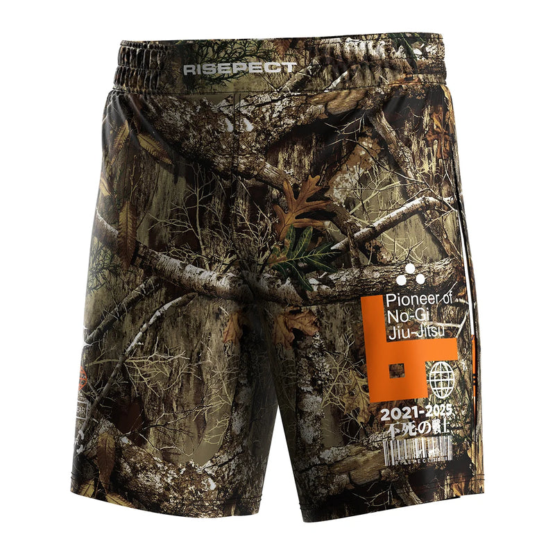 The Left Front View of Gladiator 2 in 1 Shorts Camo Predator Instinct